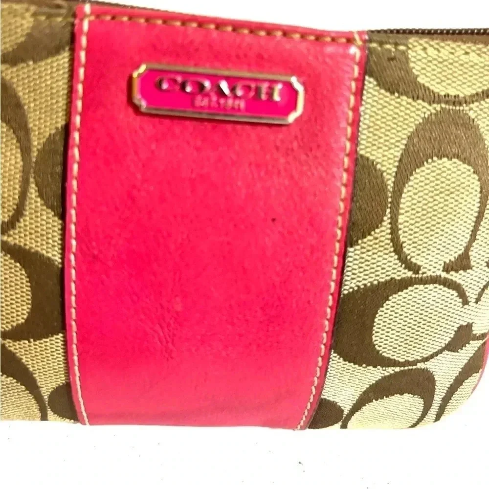Coach vintage cc signature print  canvas wristlet wallet